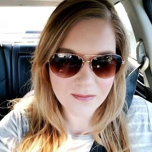 Meet your Posher, Caitlyn